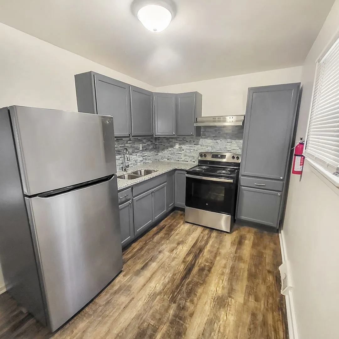 603 W 4th St — Photo 1