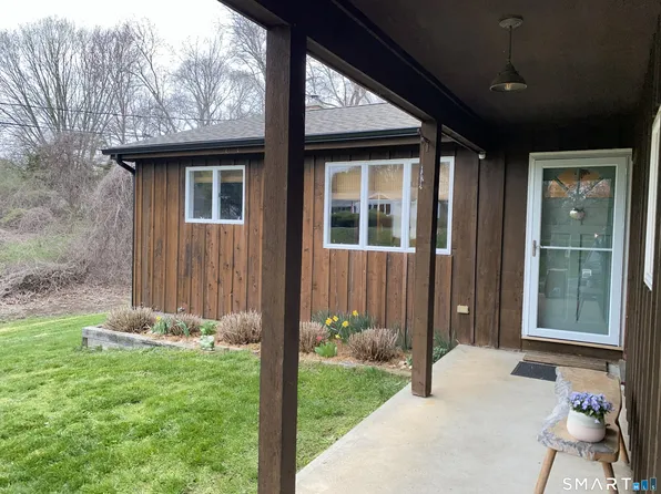 10 Riverbend Dr, Stonington, CT 06355