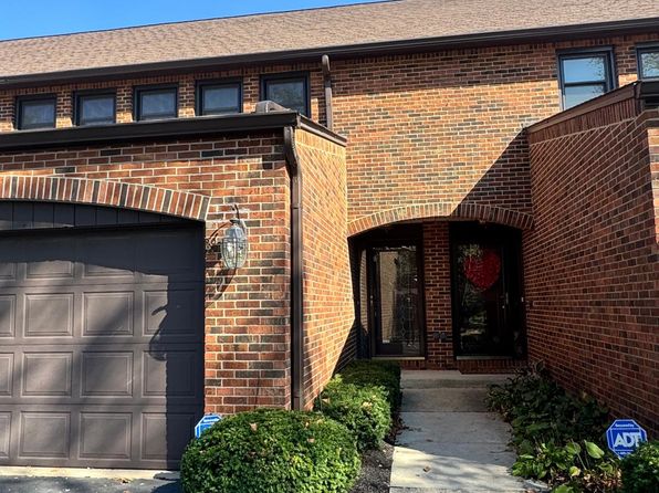 4524 Carriage Hill Ln