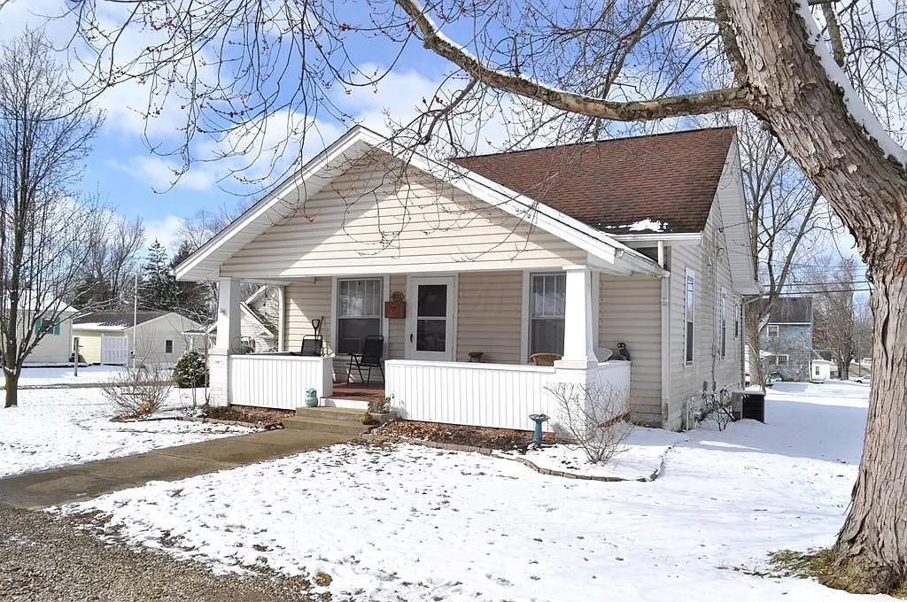 401 S Walnut St photo 1