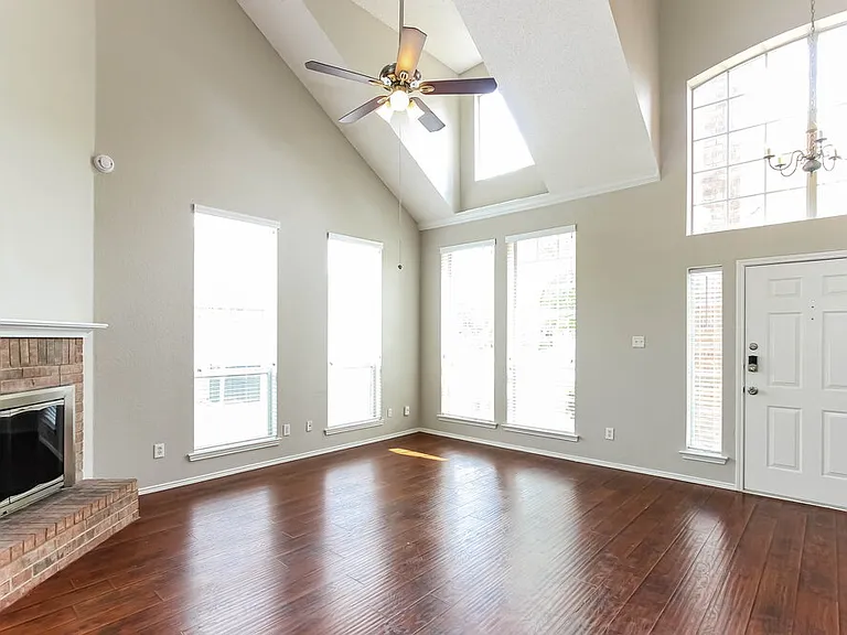 3703 Sycamore Ln — Photo 7