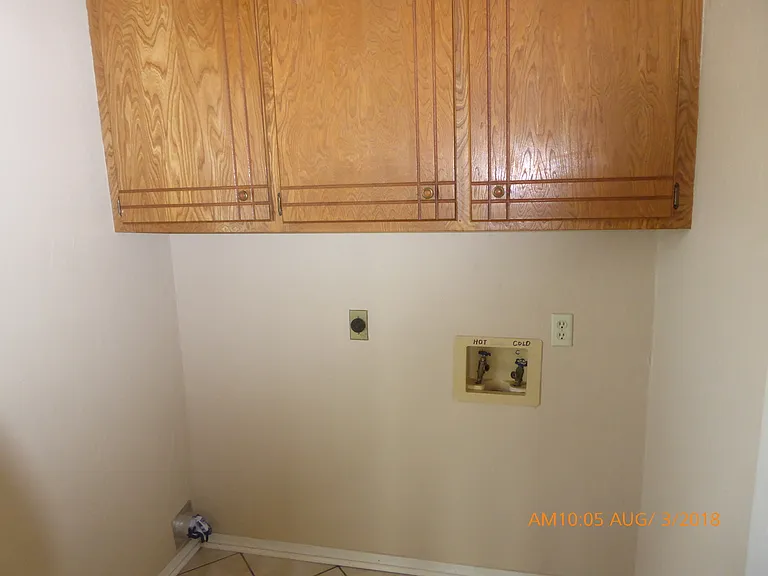 4302 SW Parkridge Blvd — Photo 10