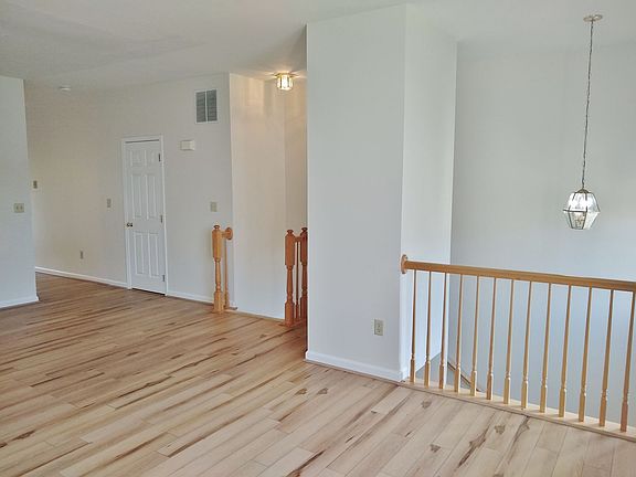 5th image of 1283 Wanda Dr