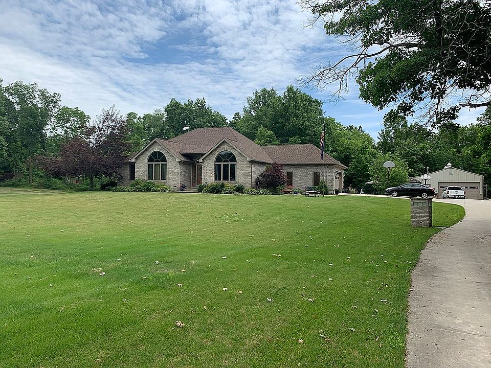 1st image of 204 Westwood Dr