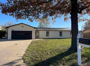 615 Circle Dr, Wellington, KS 67152