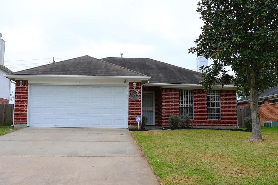 1st image of 12715 Edgewood Park Dr