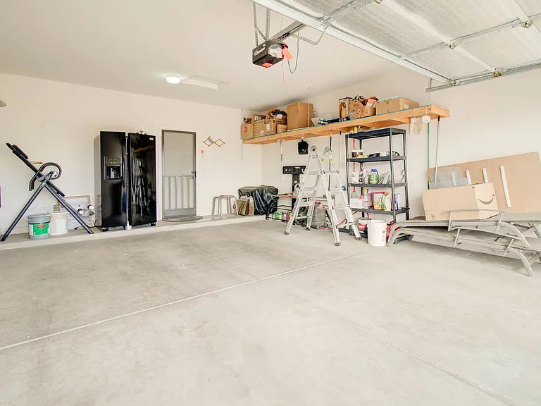 22896 W Arrow Dr — Photo 40