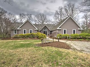 996 S Twin Lakes Rd, Decatur, IL 62522