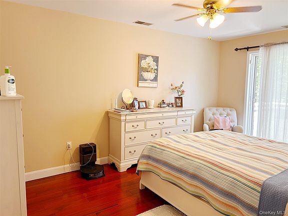 4th image of 24232 Oak Park Drive #106B