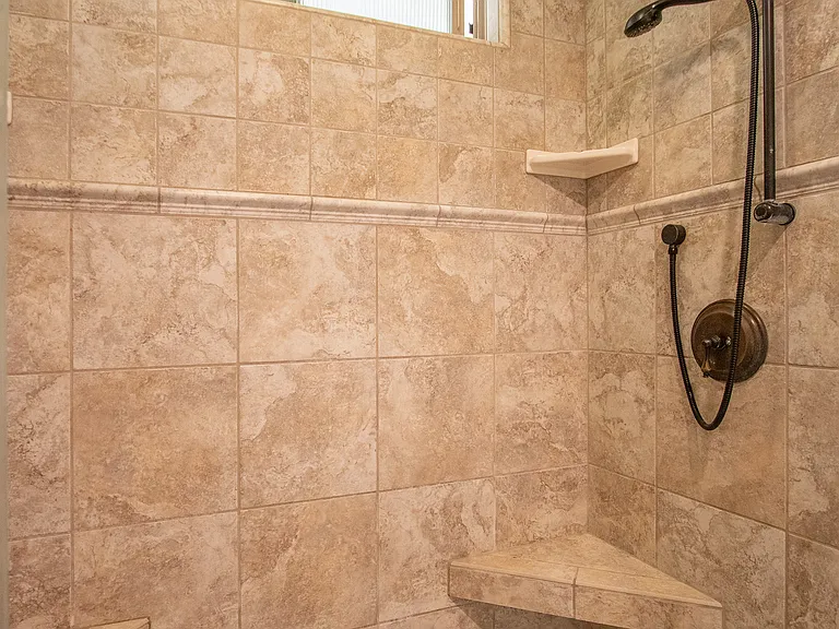120 Misty Ct — Photo 26