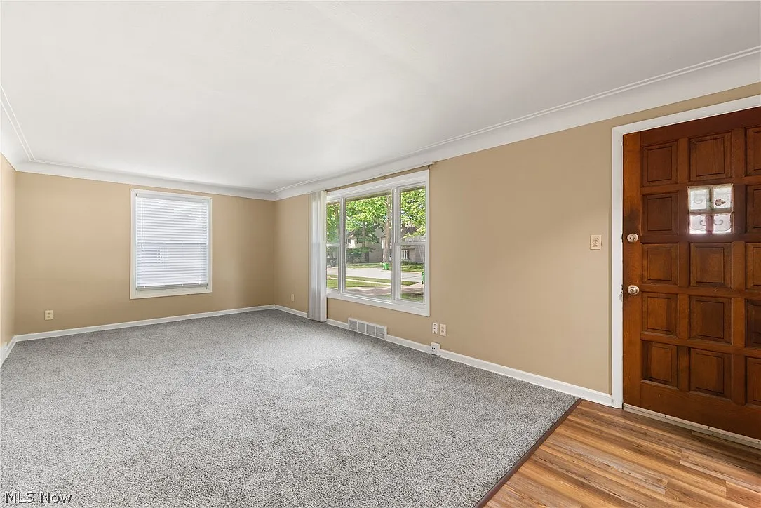 3 bed, 1.5 bath, 1656 sqft, $2,100 — Photo 4