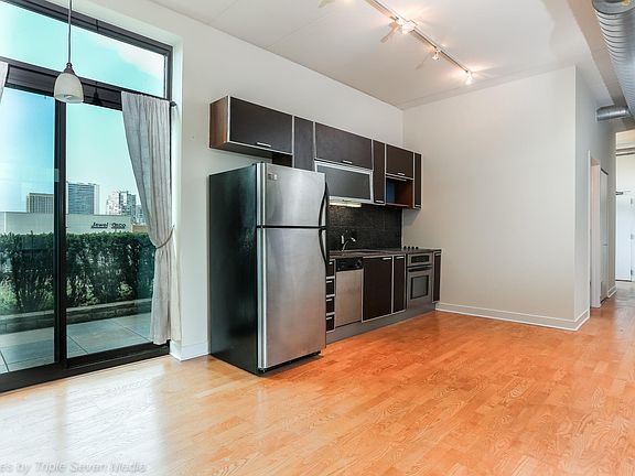 4th image of 650 W Wayman St Unit 508C