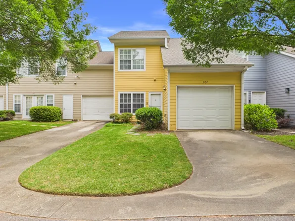 230 Amal Dr SW Unit 202, Atlanta, GA 30315