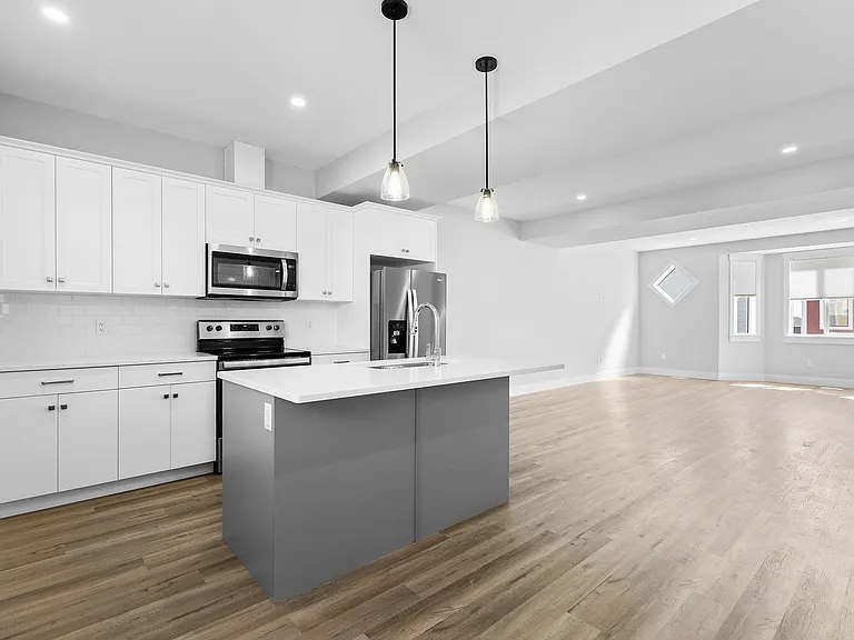 900 Saint Andrews Ln — Photo 11