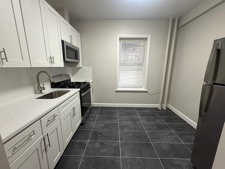 317 Union St #1A — Photo 2