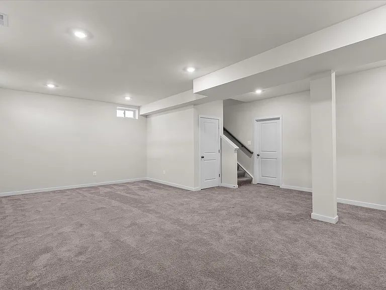 128 Thornton Way — Photo 18