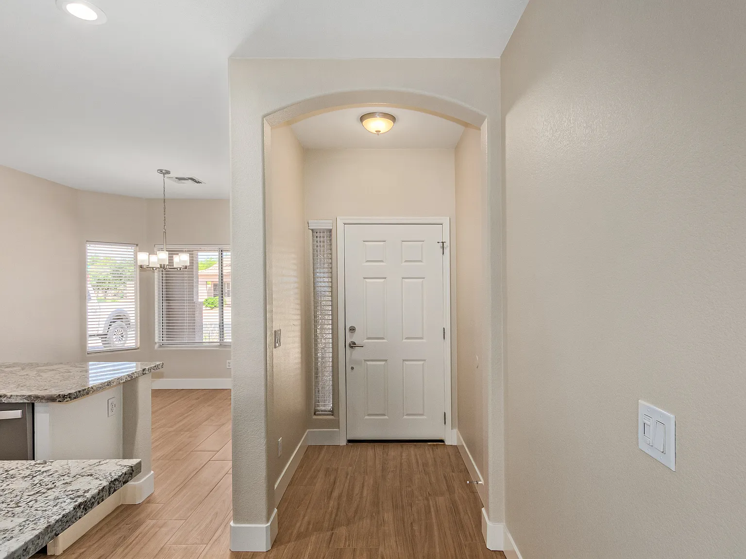 3 bed, 1521 sqft, $2,195 — Photo 4