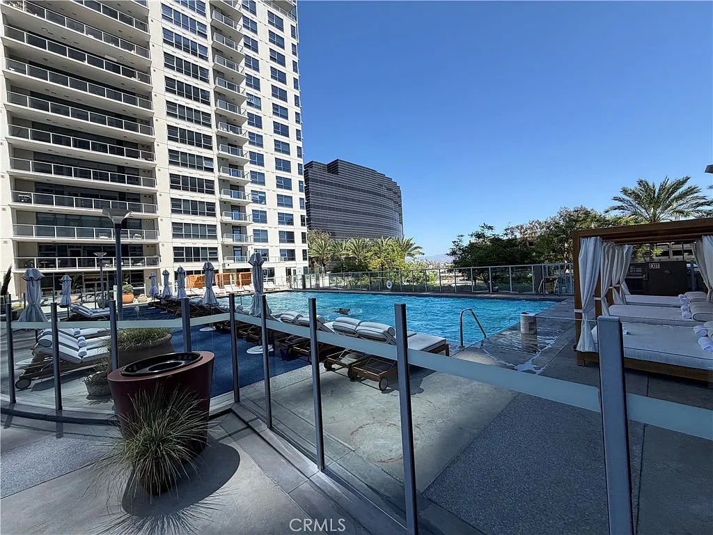 1 bed, 1198 sqft, $4,500 — Photo 2