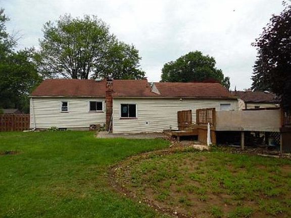2nd image of 3929 Arden Blvd