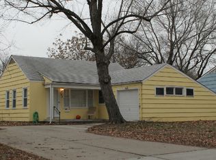 104 W 90th St, Kansas City, MO 64114