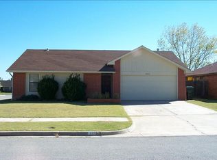 1925 Ironhorse Cir, Norman, OK 73072
