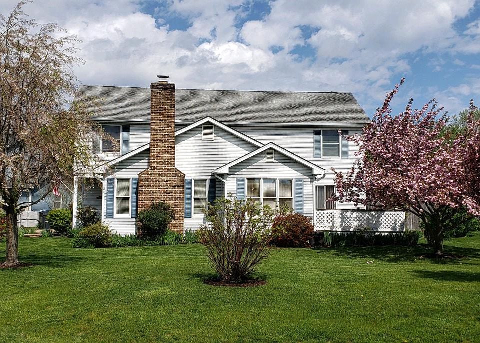 1st image of 106 Columbia Cir