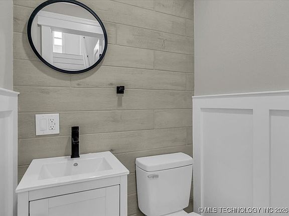 4th image of 4105 S Robb Ave