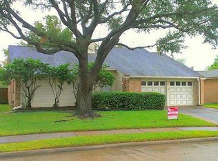 6815 Marta Dr, Houston, TX 77083