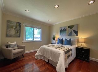 880 Mockingbird Ln, Sunnyvale, CA 94087