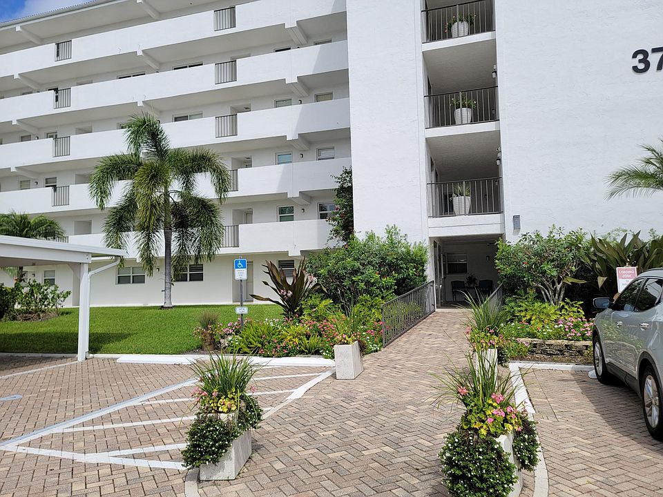 1st image of 37 High Point Cir E APT 209