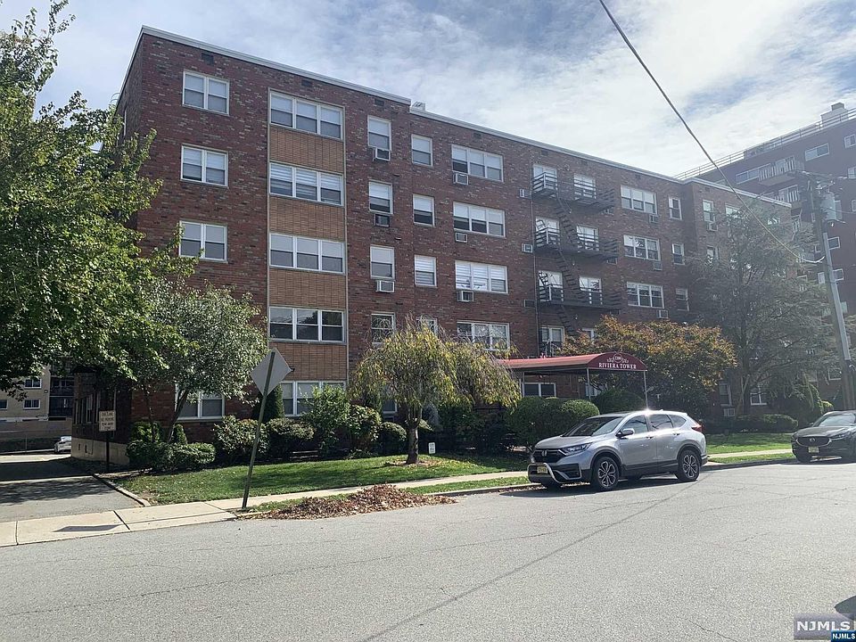 1st image of 2200 Center Ave APT E7