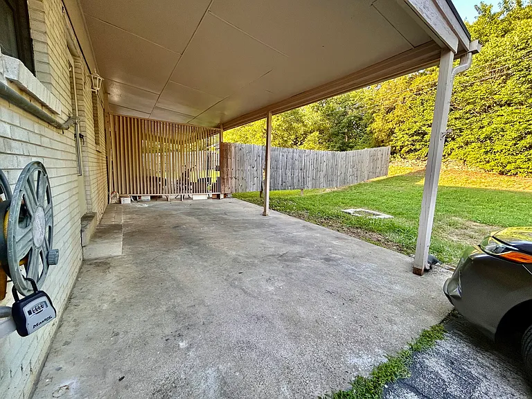 414 Winding Way #B — Photo 11