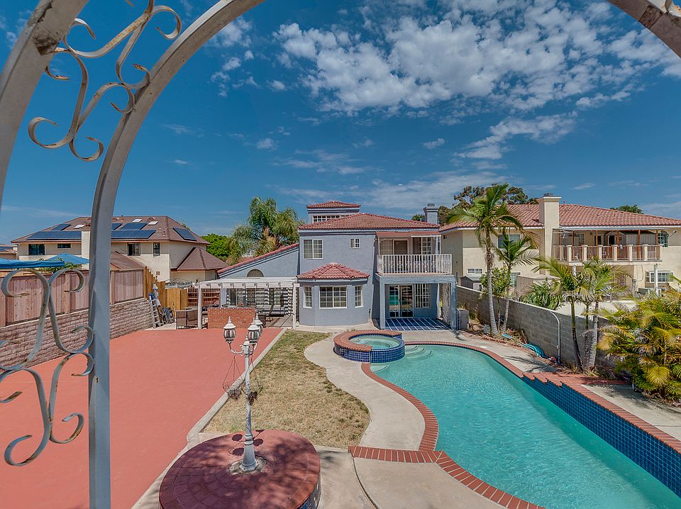 1st image of 32 Las Flores Dr