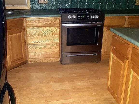 3rd image of 2116 McIlwraith St