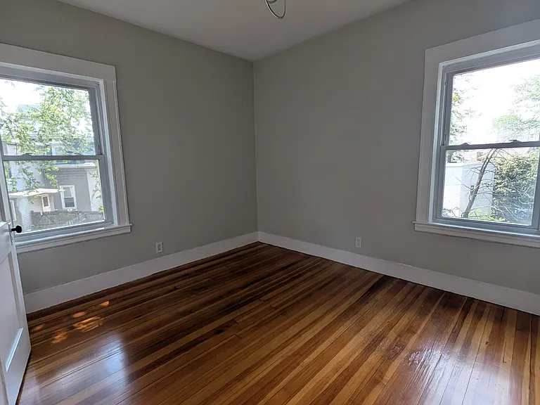 78R Mount Vernon St #1-R — Photo 5