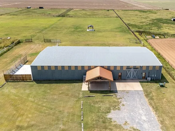 20500 N 2810th Rd, Kingfisher, OK 73750