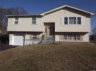 16 Northpark Dr, Garnerville, NY 10923