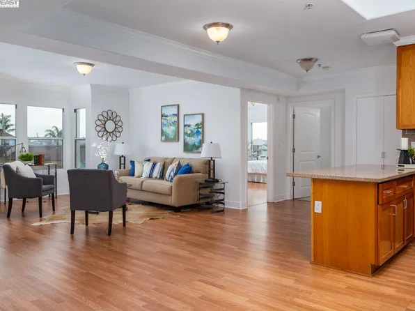1515 14th Ave APT 406, Oakland, CA 94606