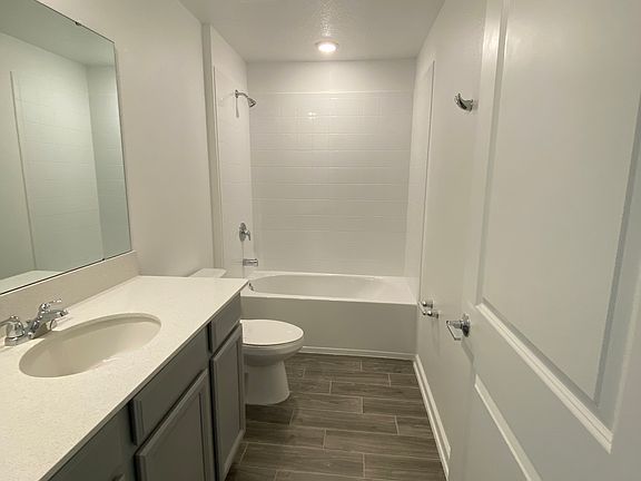 5th image of 5071 Four Strand Ct
