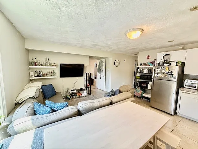 10 Harris St #5 — Photo 7