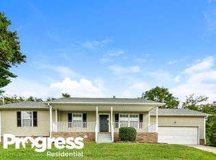 604 Sanders Dr, La Vergne, TN 37086
