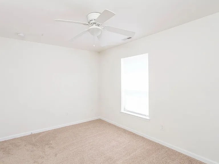 1712 Monument St #A — Photo 18