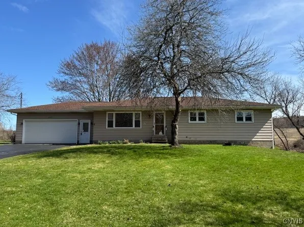 2155 Upper Lenox Ave, Oneida, NY 13421