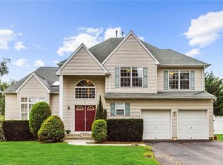 10 Montclair Ct, East Brunswick, NJ 08816