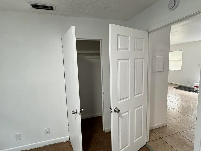 4356 Maine St #3 — Photo 7