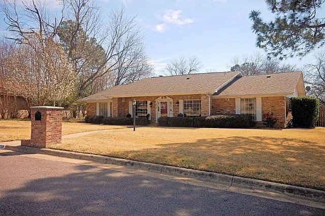 1st image of 1618 Royal Mile Dr