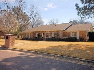1618 Royal Mile Dr, Arlington, TX 76015