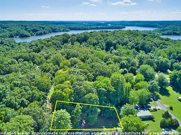 4th image of 19 Bluegill Ln