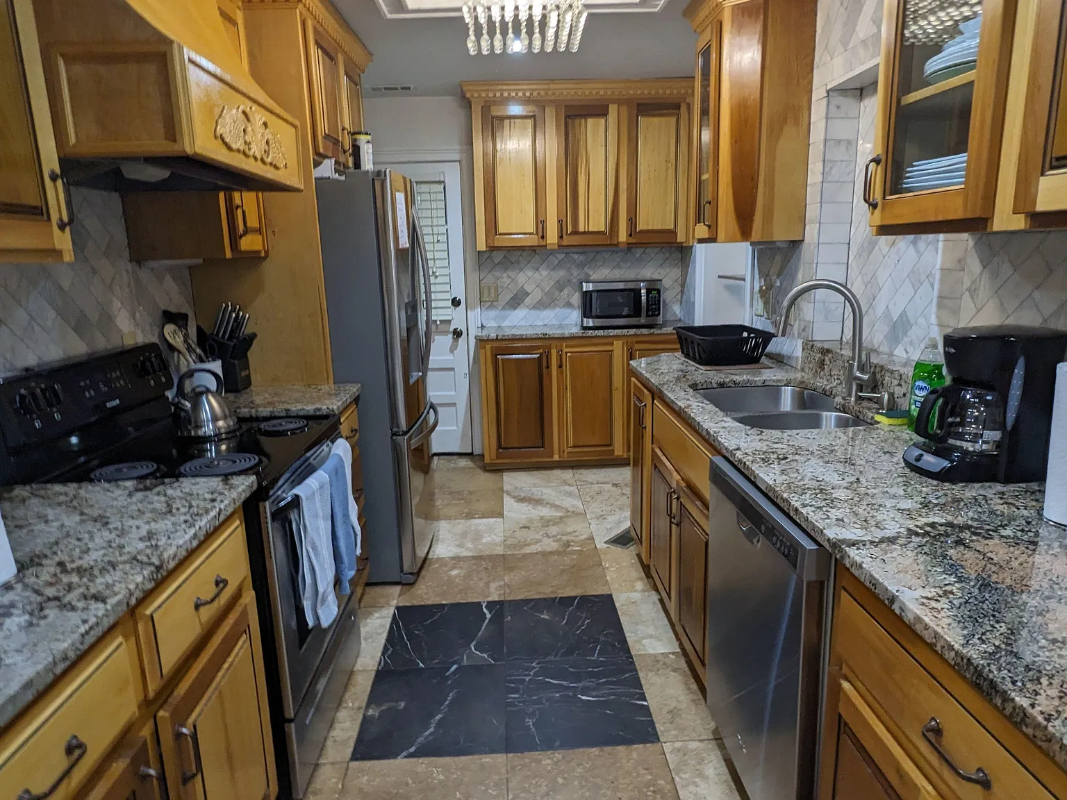 4 bed, 4.0 bath, 3000 sqft, $1,481 — Photo 4