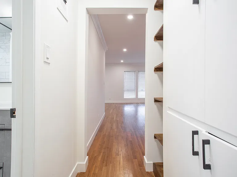 1211 N Detroit St #2 — Photo 6
